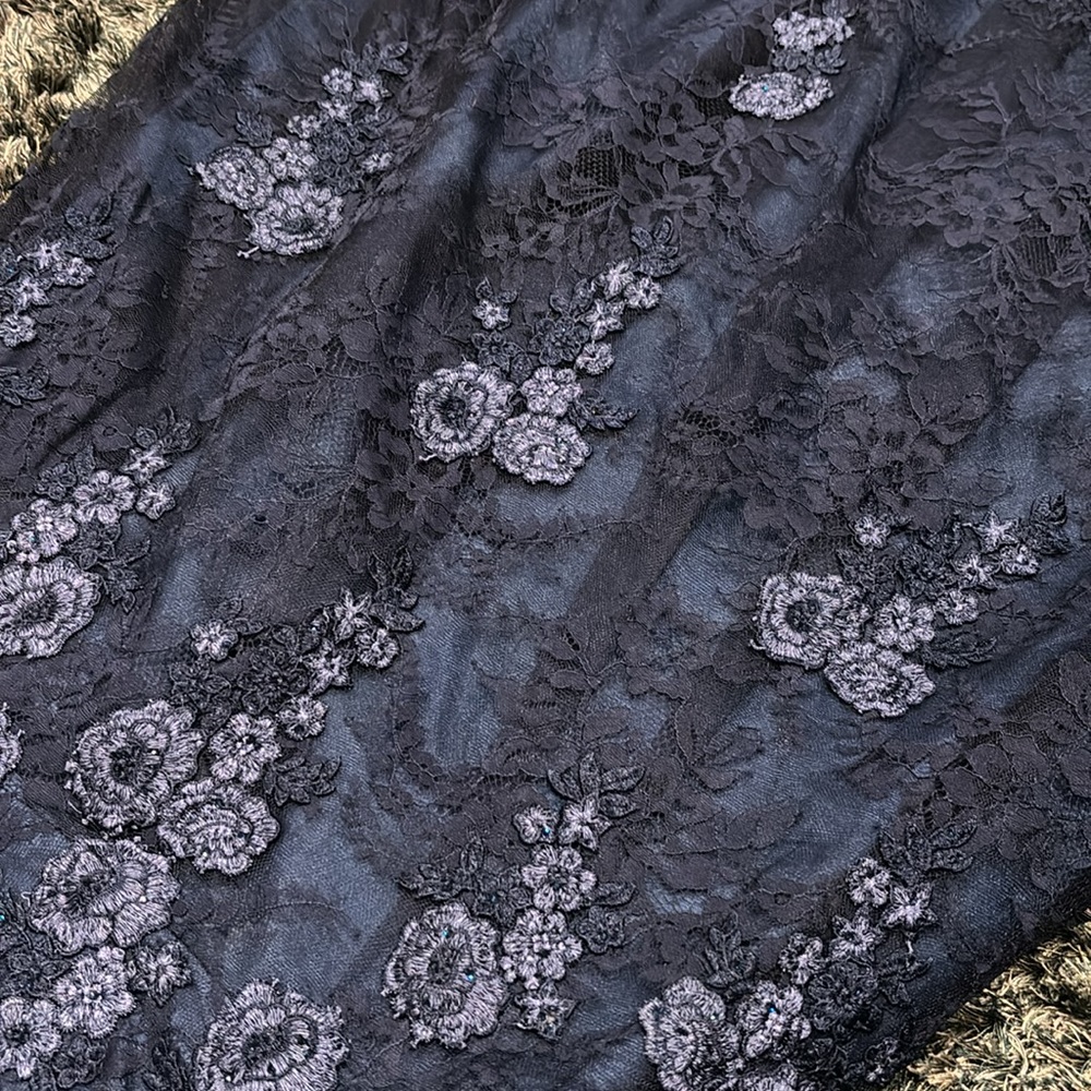 NWOT La Femme navy blue lace ball gown - Picture 6 of 12